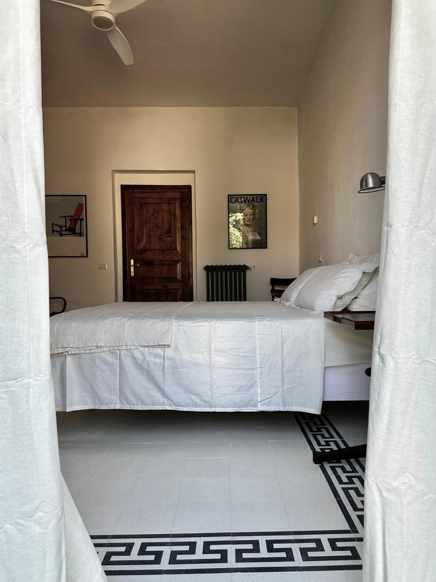 Palazzo De Michele Bed & Breakfast Raiano Exterior photo